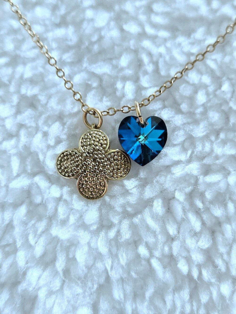 Deep Blue Swarovski Crystal💎 Heart💙 and Clover🍀 Charm Necklace - NWOT - Picture 10 of 16